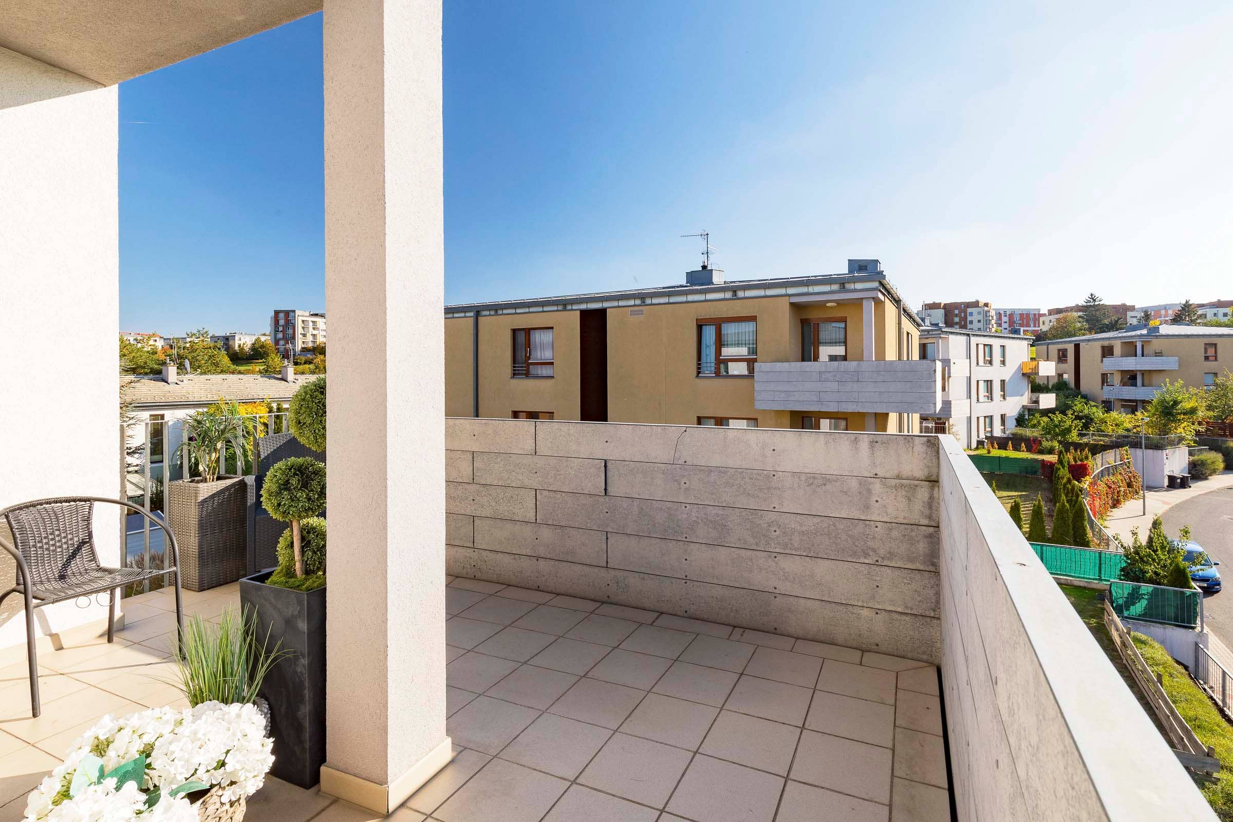 One-bedroom Apartment in Lipovska, Zlicin