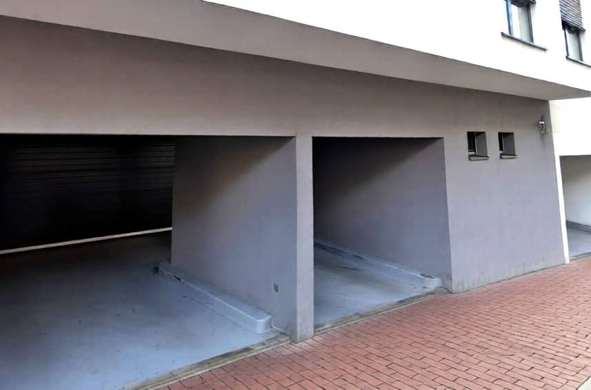 Garage parking space Tumova
