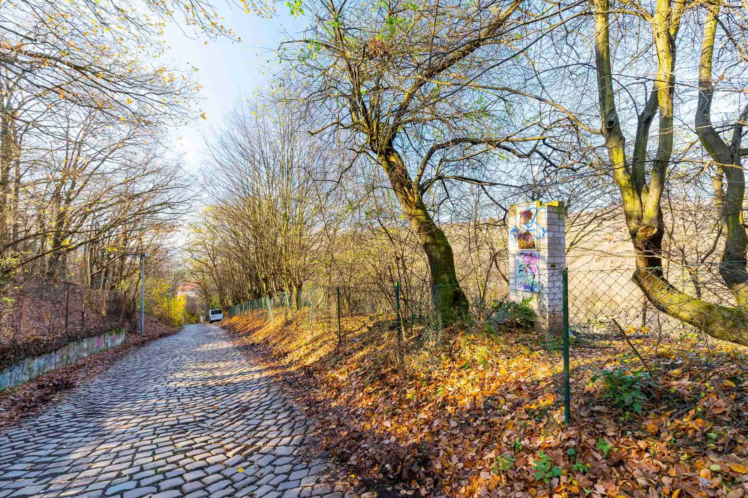 Pozemek Na Dlážděnce