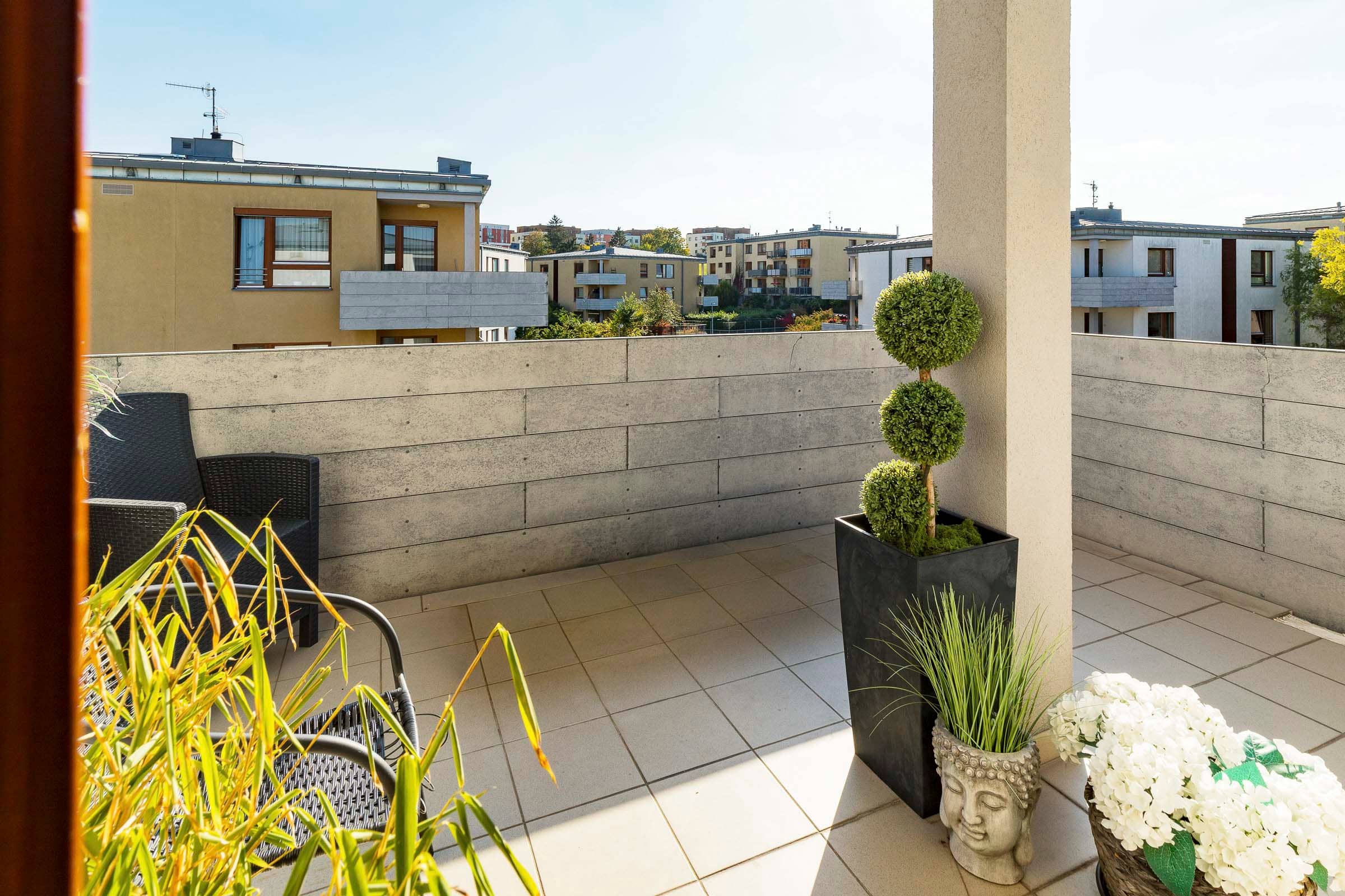 One-bedroom Apartment in Lipovska, Zlicin