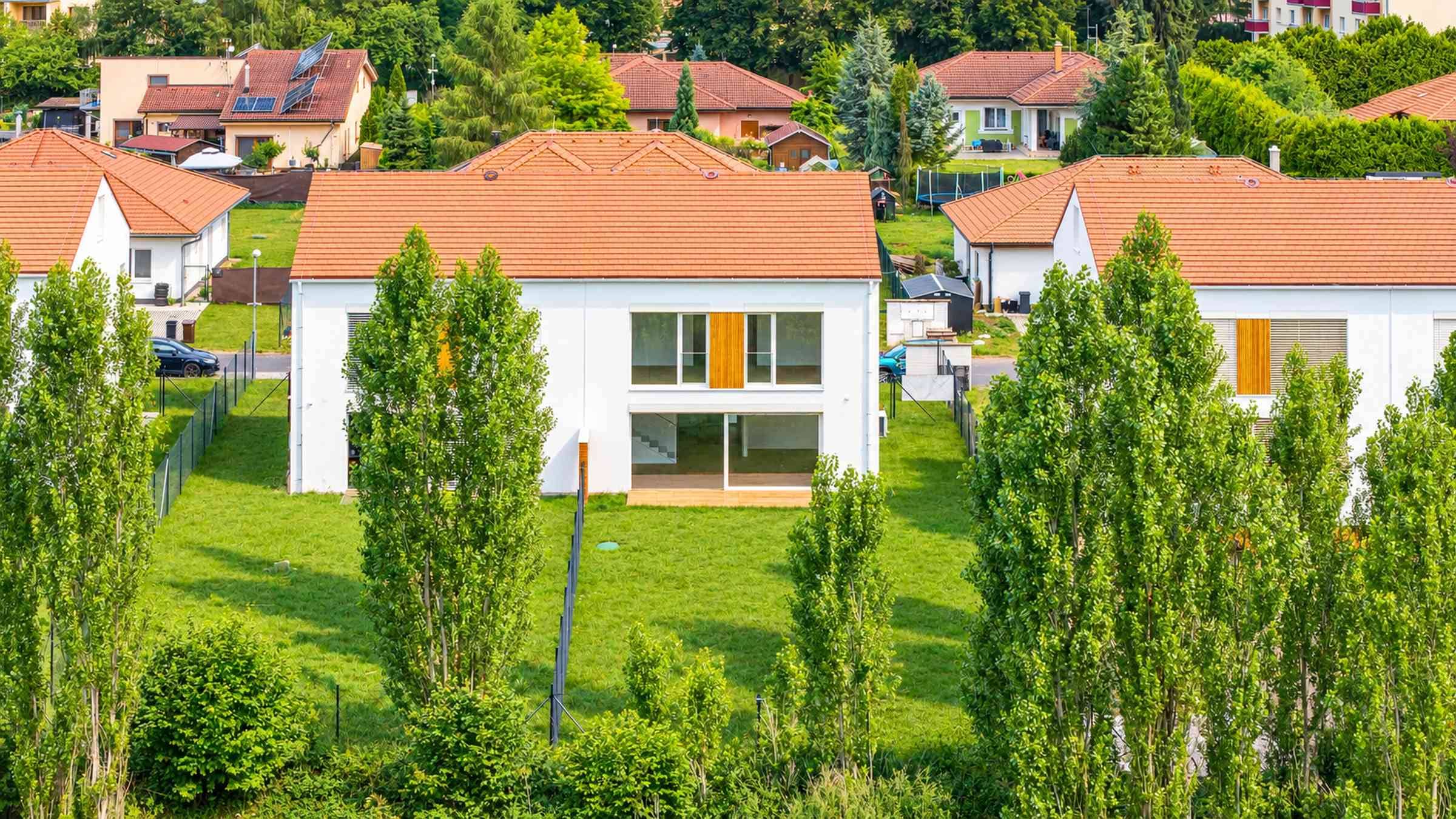 GreenTown Velvary