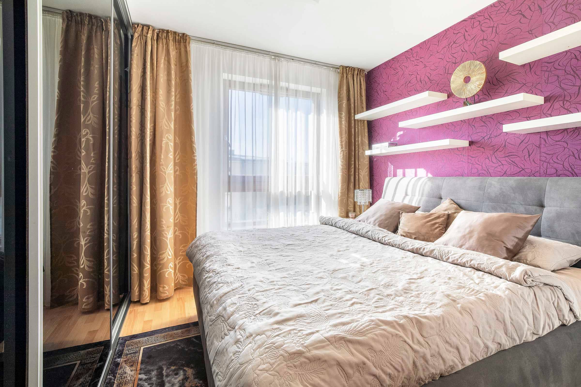 One-bedroom Apartment in Lipovska, Zlicin