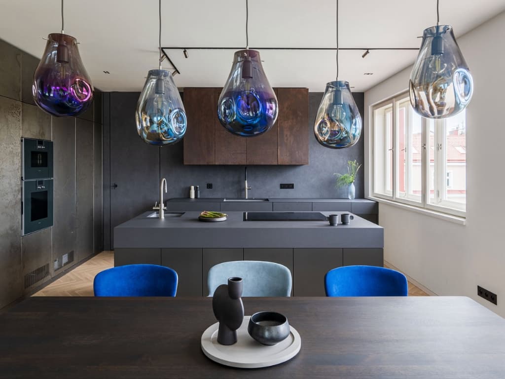 Domov, kde plyne čas, Praha