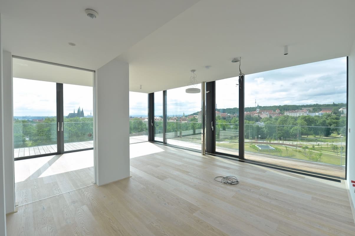 Gallery item 7