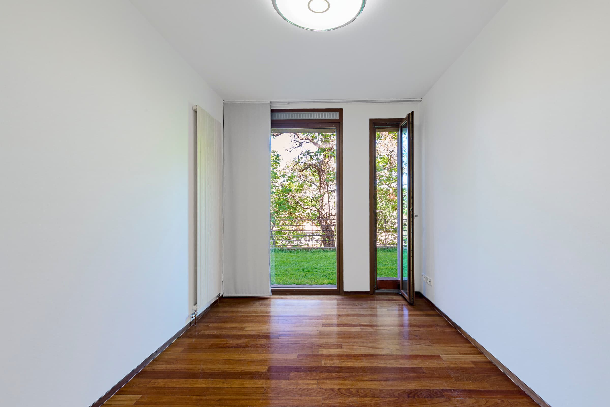 Gallery item 6