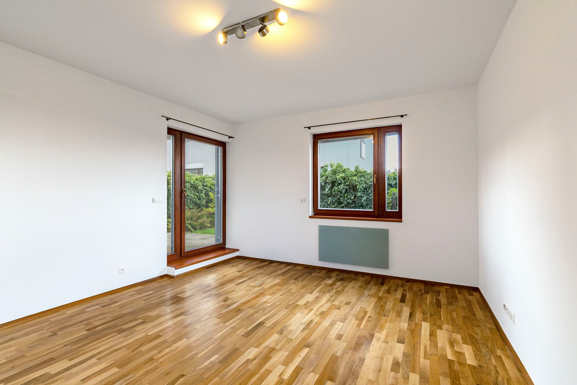 Gallery item 6