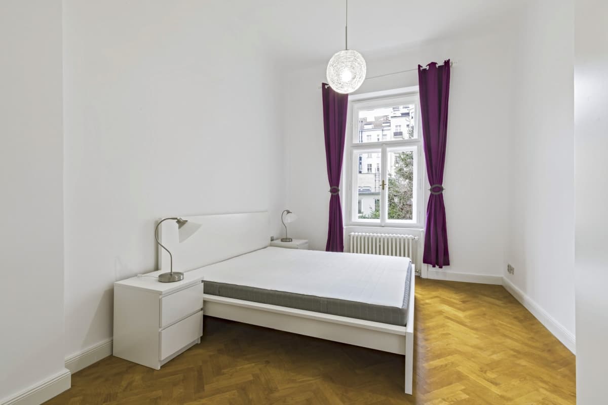 Gallery item 6
