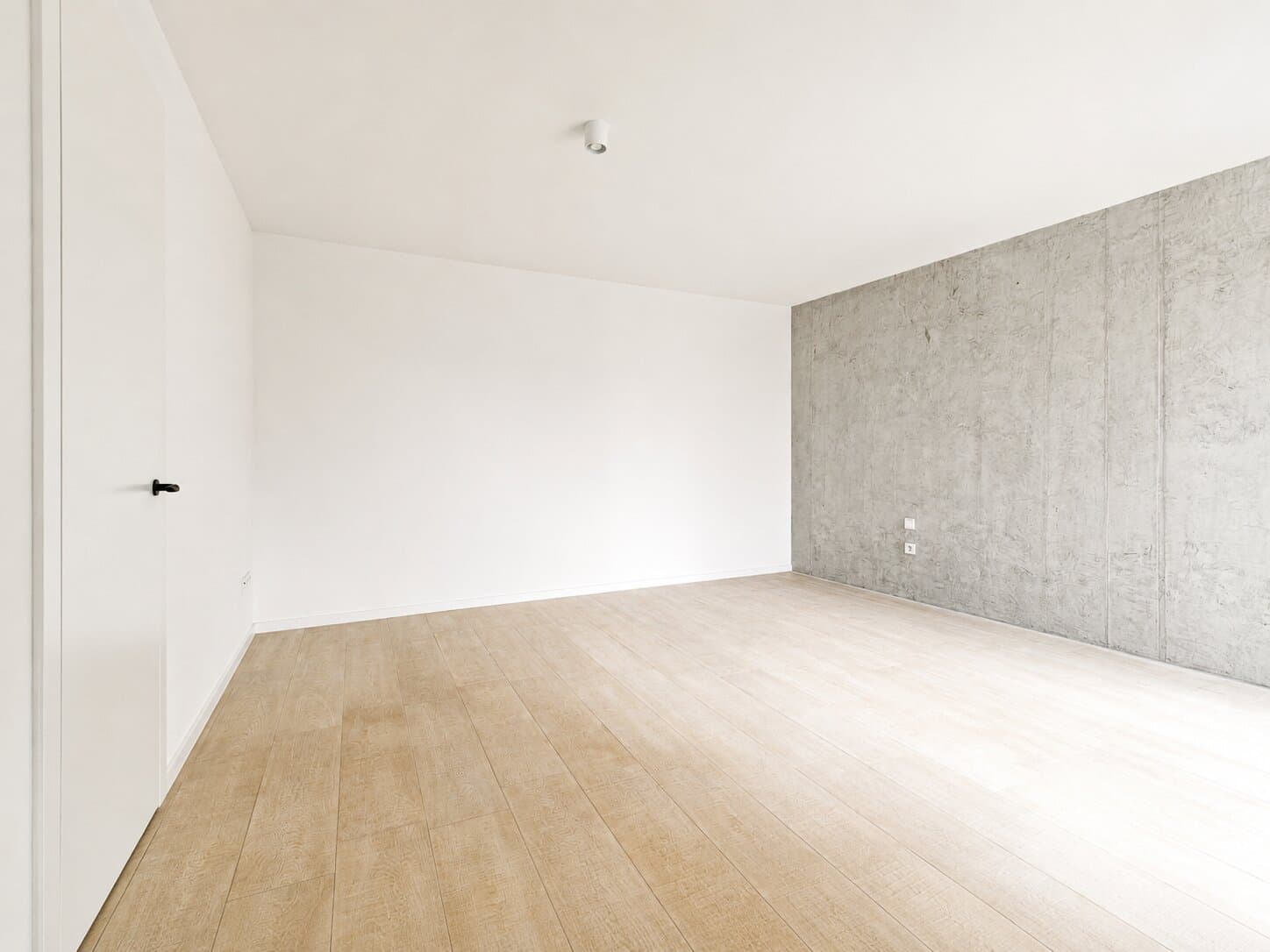 Gallery item 6