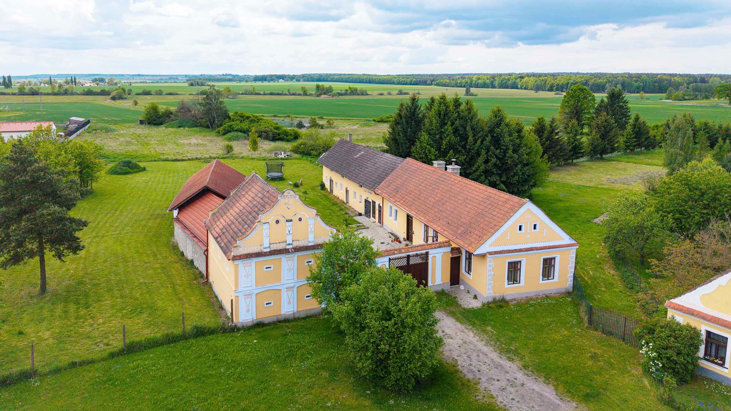 Gallery item 1