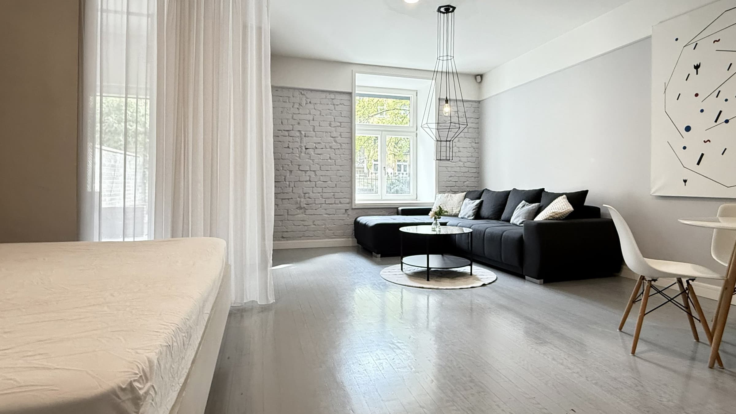 Gallery item 6