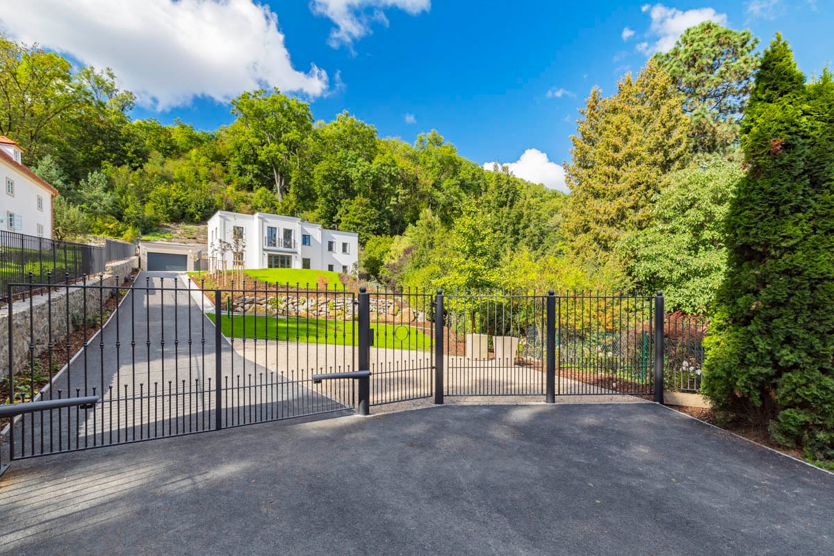 Vila V Šáreckém údolí