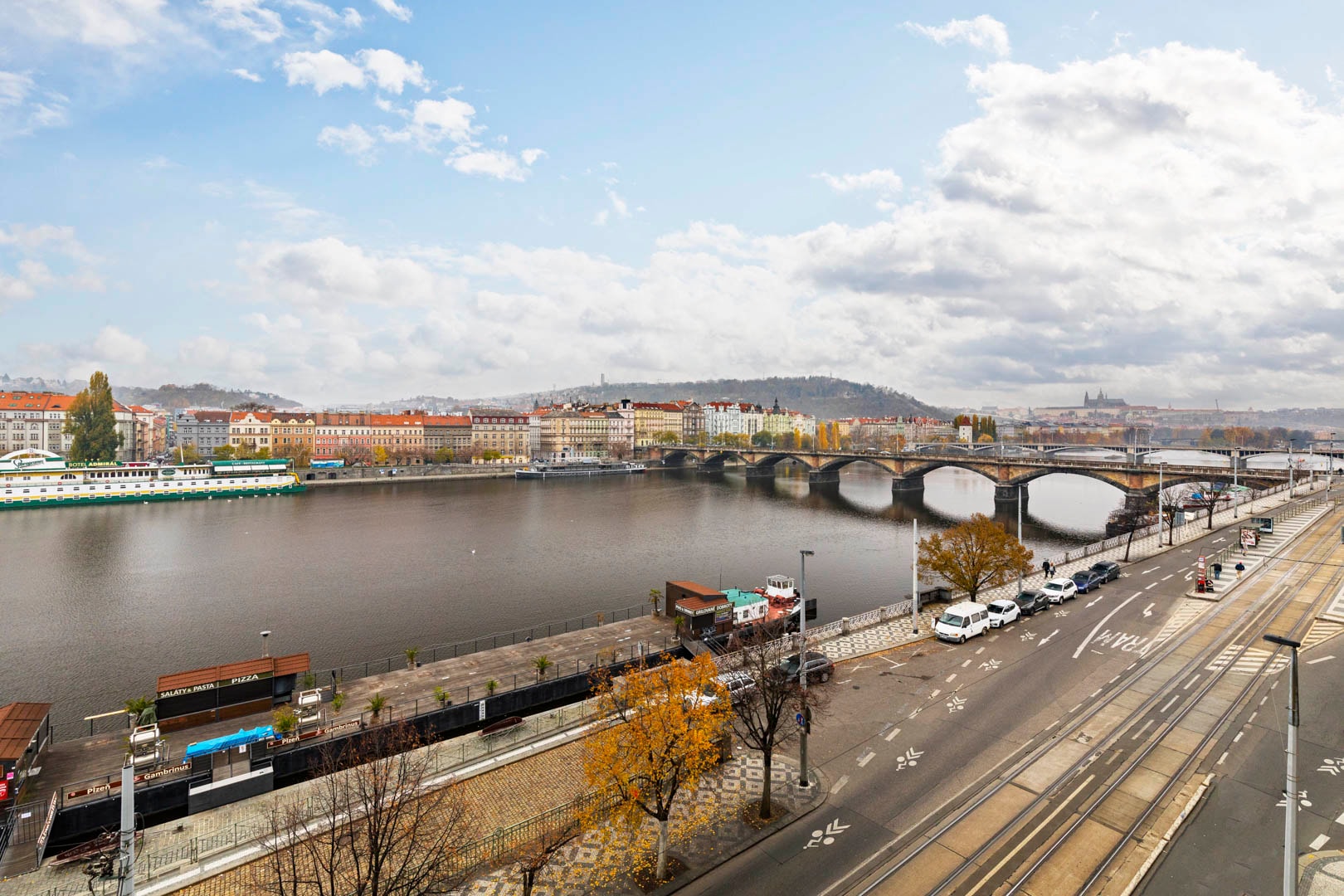 Apartment Rasinovo nabrezi