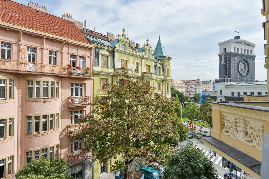 náměstí Jiřího z Poděbrad, Praha 3, byt 3+kk na rentals namesti